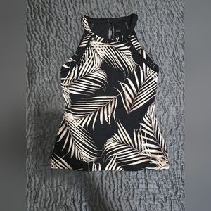 NWOT White House Black Market Black and Cream Leaf Pattern Top XS